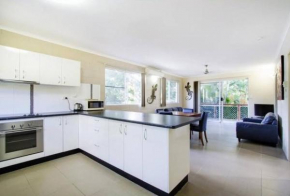 Hazelwood Tropical Apartment Unit